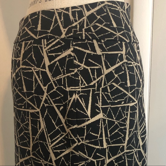 3 for $55💕NWOT GRACE SYMMETRY PENCIL ✏️ SKIRT - Picture 2 of 6